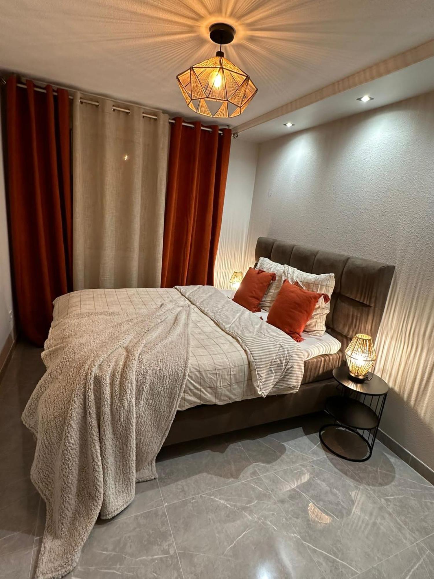 T3 5 Etoile Jacuzzi Apartman Toulouse Kültér fotó
